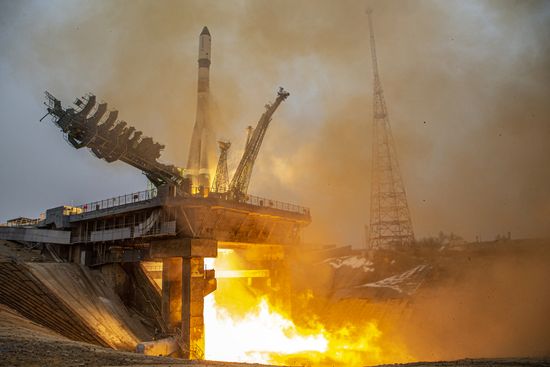 Запуск РН "Союз-2-1а" с грузовым кораблем "Прогресс МС-16" с космодрома Байконур