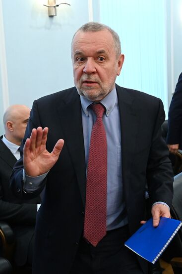 Представление А. Кигима на должность главы ПФР