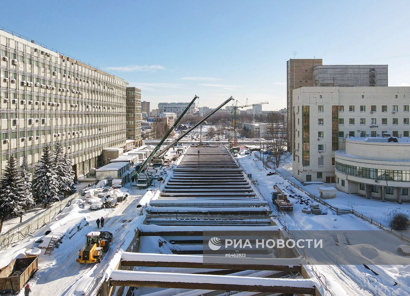 Мэр Москвы С. Собянин осмотрел строительство станции "Воронцовская" БКЛ