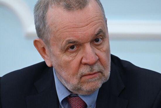 Представление А. Кигима на должность главы ПФР