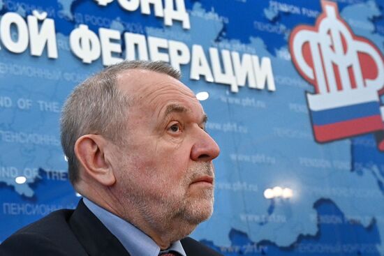 Представление А. Кигима на должность главы ПФР