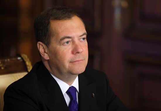 Зампред Совбеза РФ Д. Медведев провел онлайн-совещание о газификации регионов