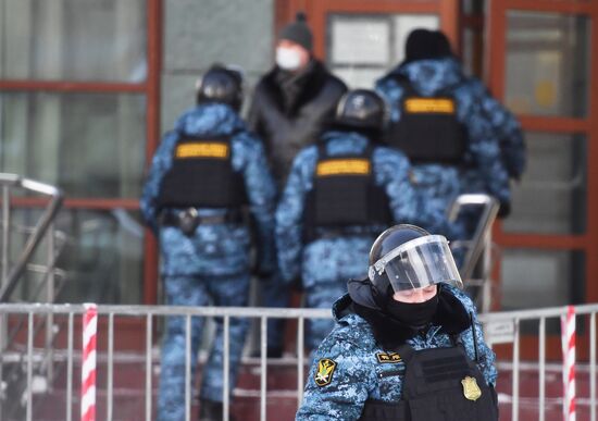 Заседание суда по делу А. Навального, обвиняемого в клевете в отношении ветерана