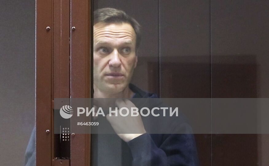 Заседание суда по делу А. Навального, обвиняемого в клевете в отношении ветерана
