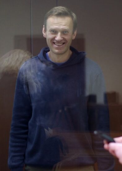 Заседание суда по делу А. Навального, обвиняемого в клевете в отношении ветерана