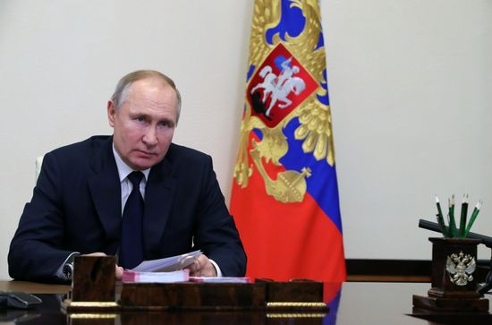 Президент РФ В. Путин провел встречу с руководителями фракций Госдумы РФ