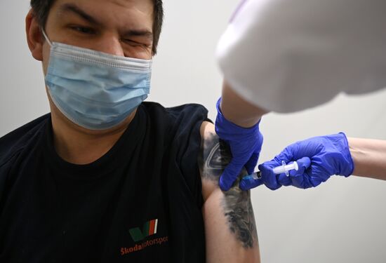 Пункт вакцинации от коронавируса в ТЦ "Европейский"