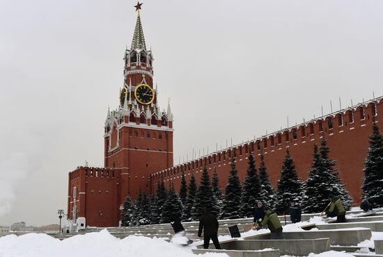 Последствия снегопада в Москве