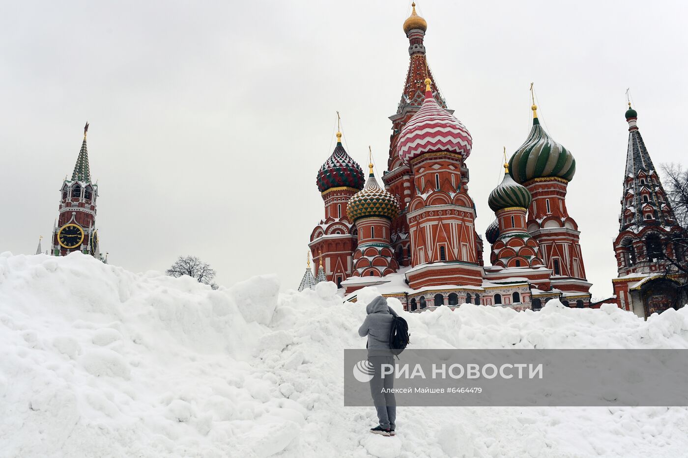 Последствия снегопада в Москве