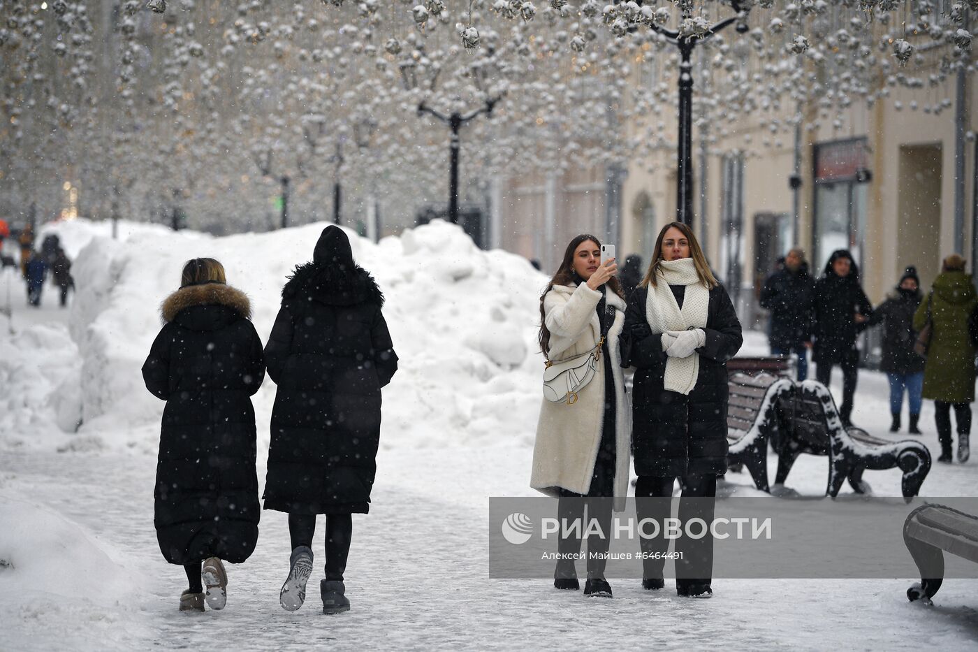 Последствия снегопада в Москве