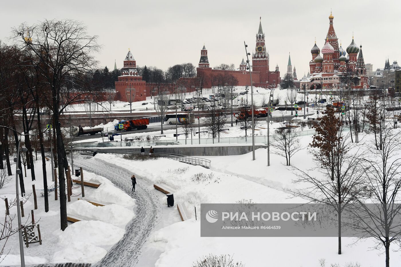 Последствия снегопада в Москве