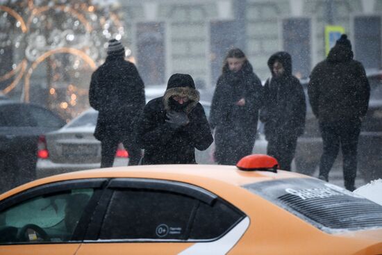 Последствия снегопада в Москве