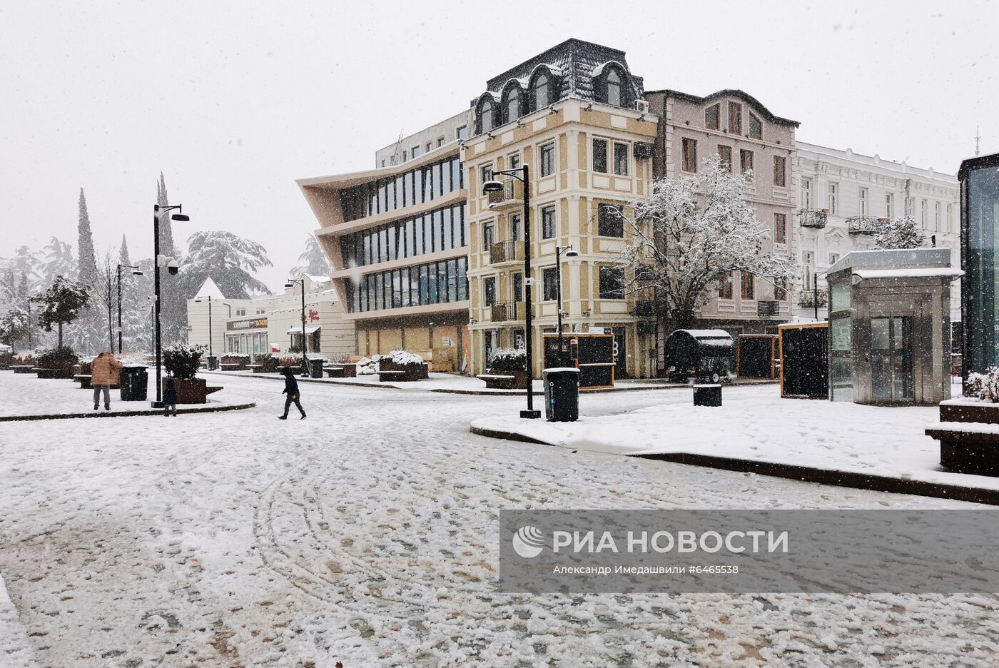 Последствия снегопада в Тбилиси