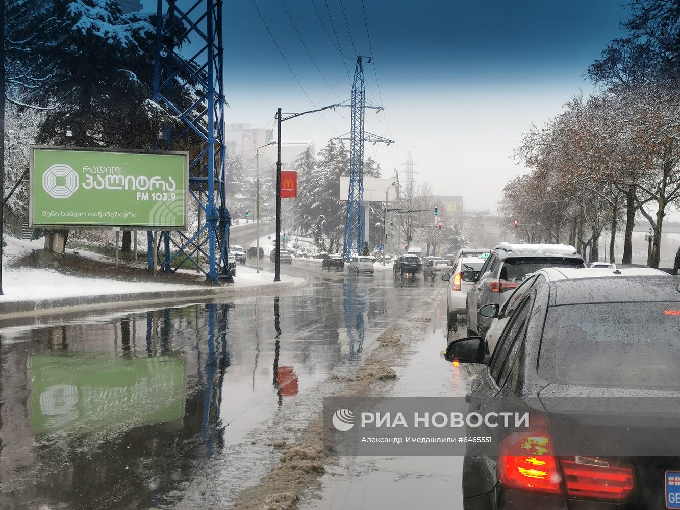 Последствия снегопада в Тбилиси