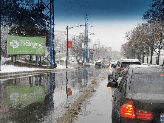 Последствия снегопада в Тбилиси