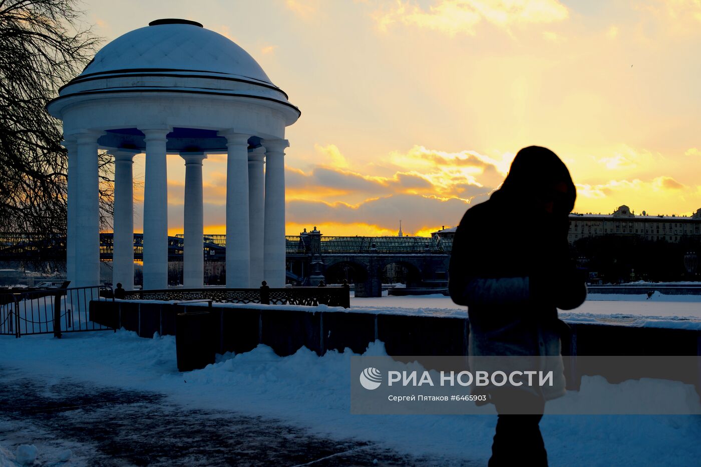 Зимняя Москва