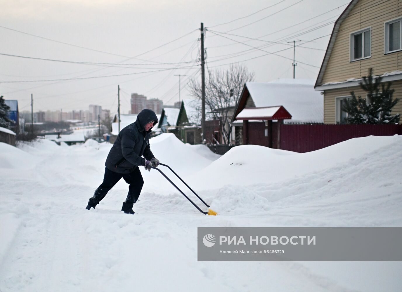 Последствия метели в Омске