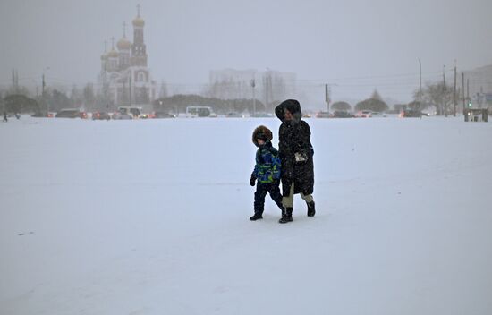 Последствия метели в Омске