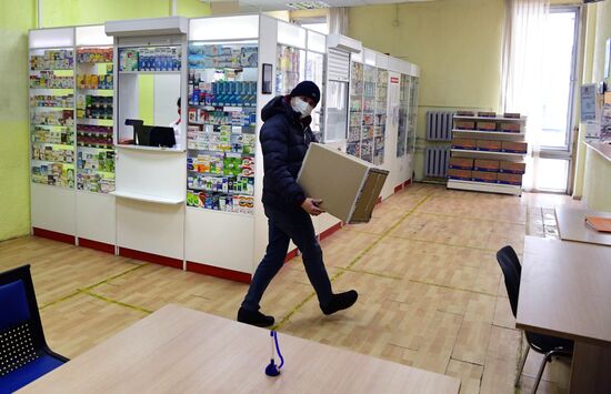 Первая аптека открылась в отделении Почты России