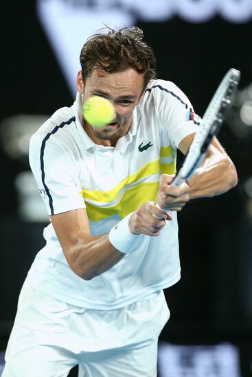 Теннис. Открытый чемпионат Австралии - 2021. Матч Д. Медведев - С. Циципас