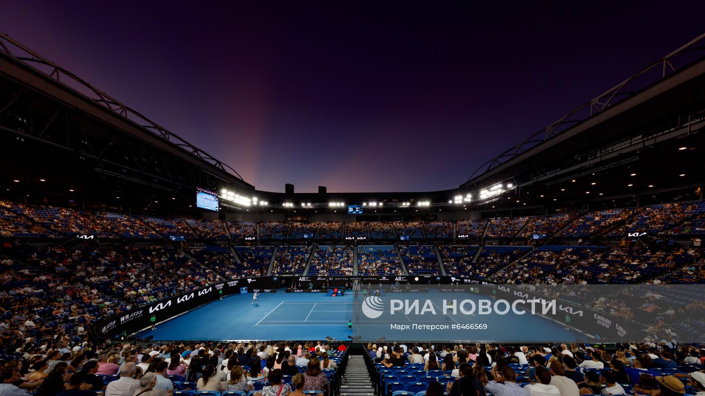 Теннис. Открытый чемпионат Австралии - 2021. Матч Д. Медведев - С. Циципас