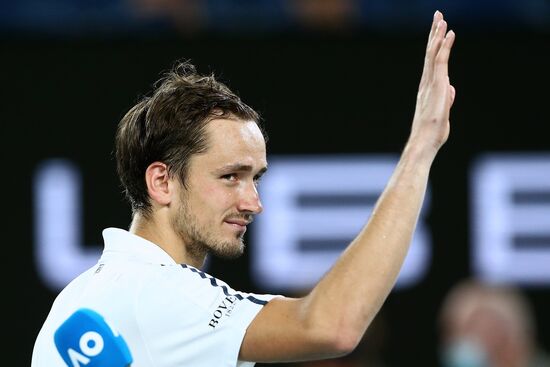 Теннис. Открытый чемпионат Австралии - 2021. Матч Д. Медведев - С. Циципас