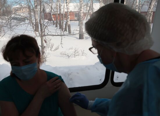 Вакцинация от коронавируса в Тульской области