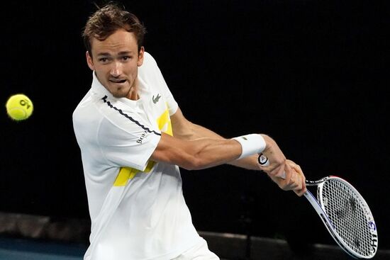 Теннис. Открытый чемпионат Австралии - 2021. Матч Д. Медведев - С. Циципас