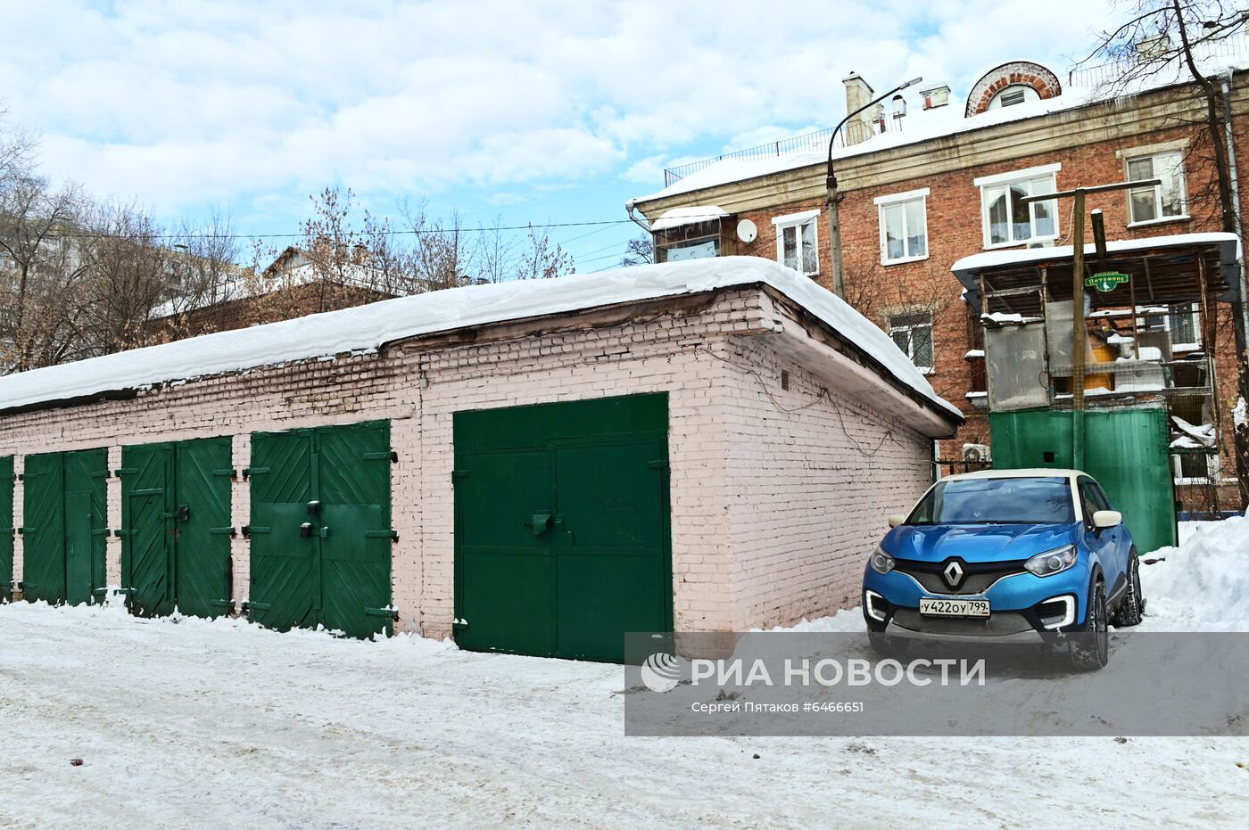 Гаражи в Подмосковье