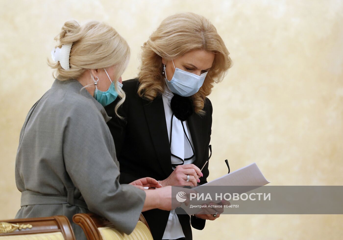 Премьер-министр РФ М. Мишустин провел совещание по вопросу вакцин для профилактики COVID-19 