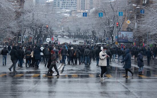 Акция протеста оппозиции в Ереване