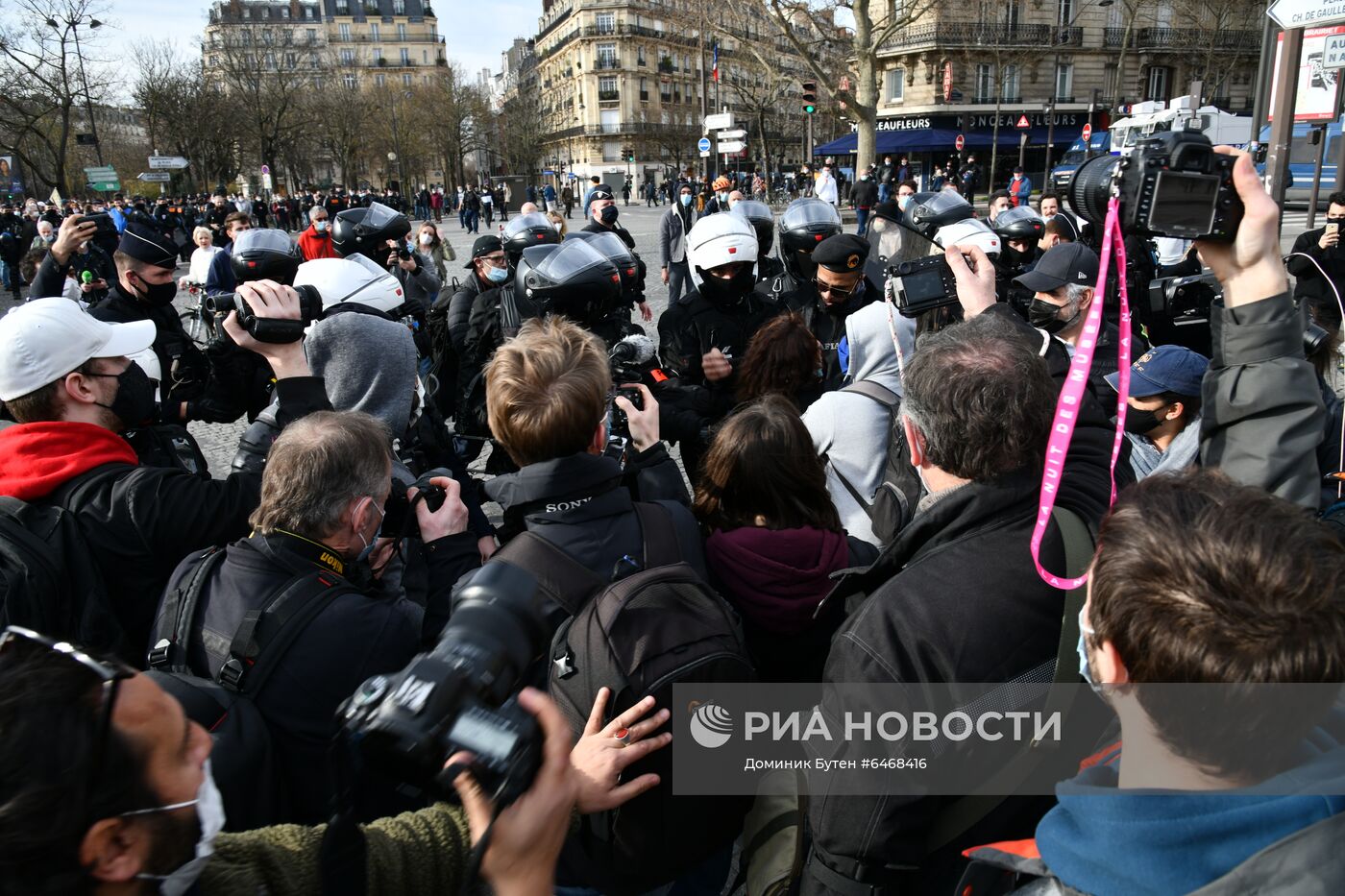 Акция протеста радикалов в Париже