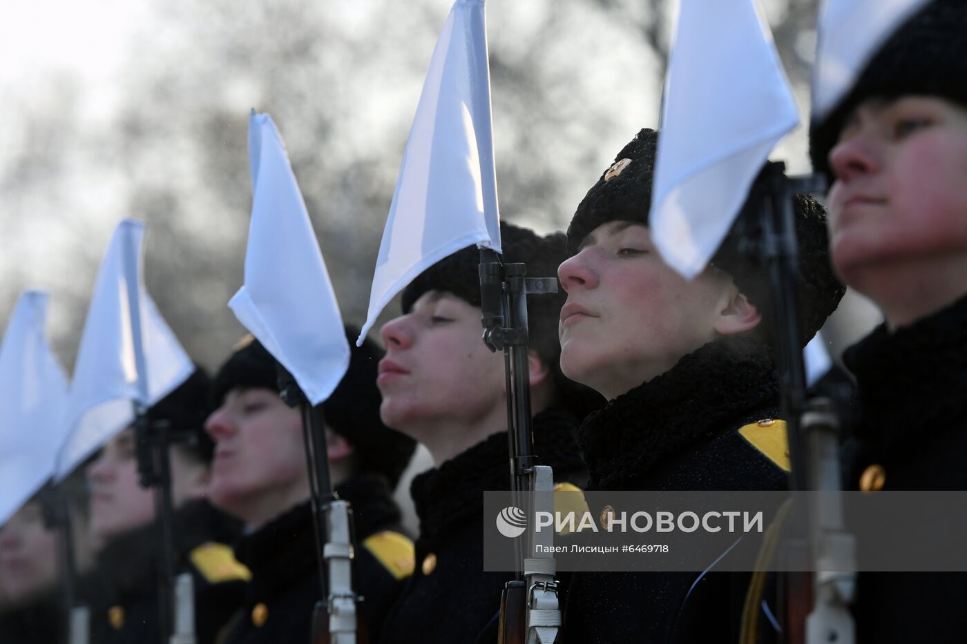 Празднование Дня защитника Отечества в регионах России