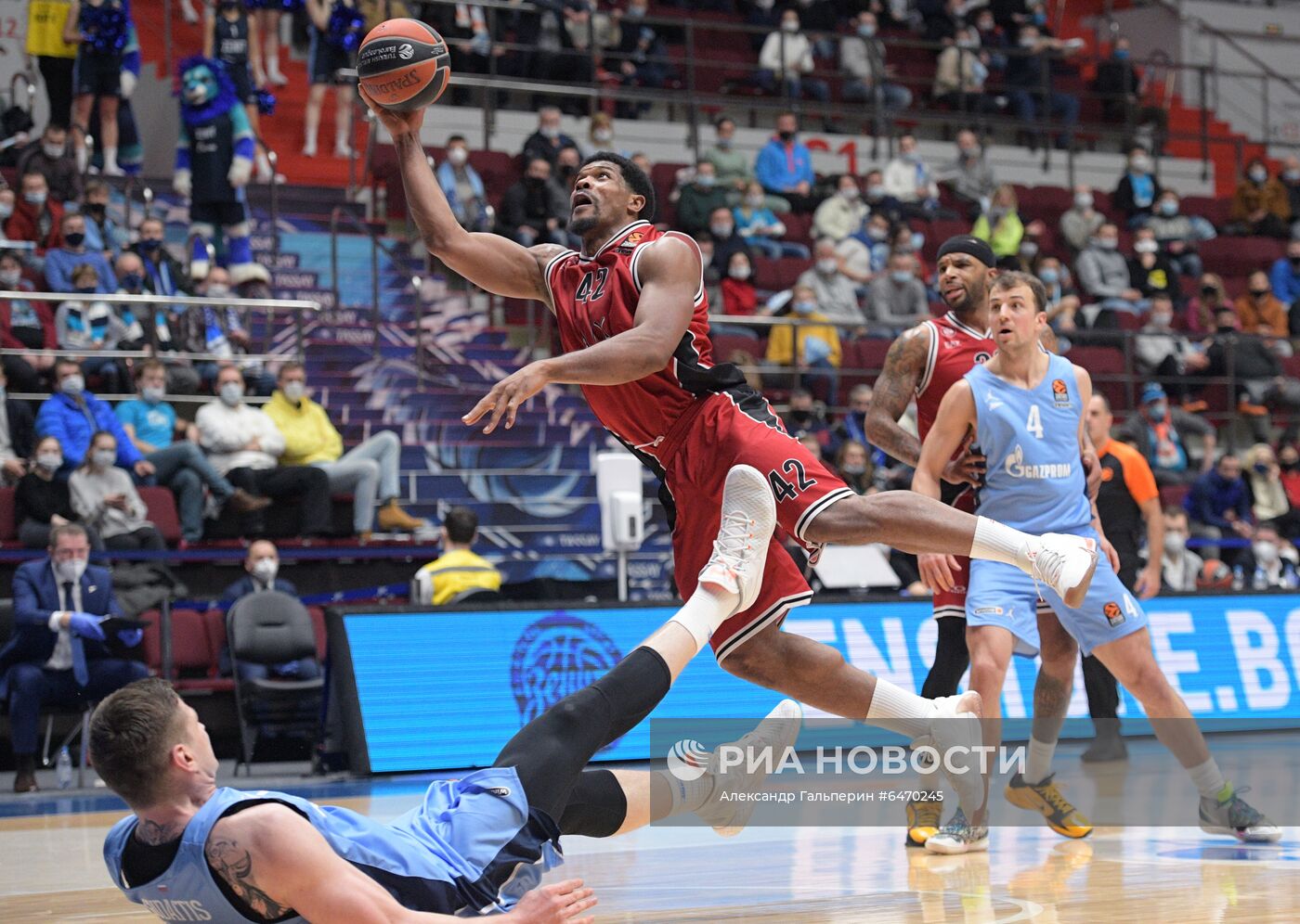 Баскетбол. Евролига. Матч "Зенит" - "Олимпия"