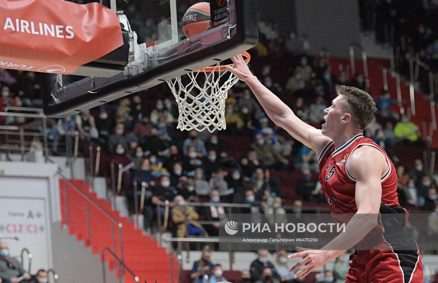 Баскетбол. Евролига. Матч "Зенит" - "Олимпия"