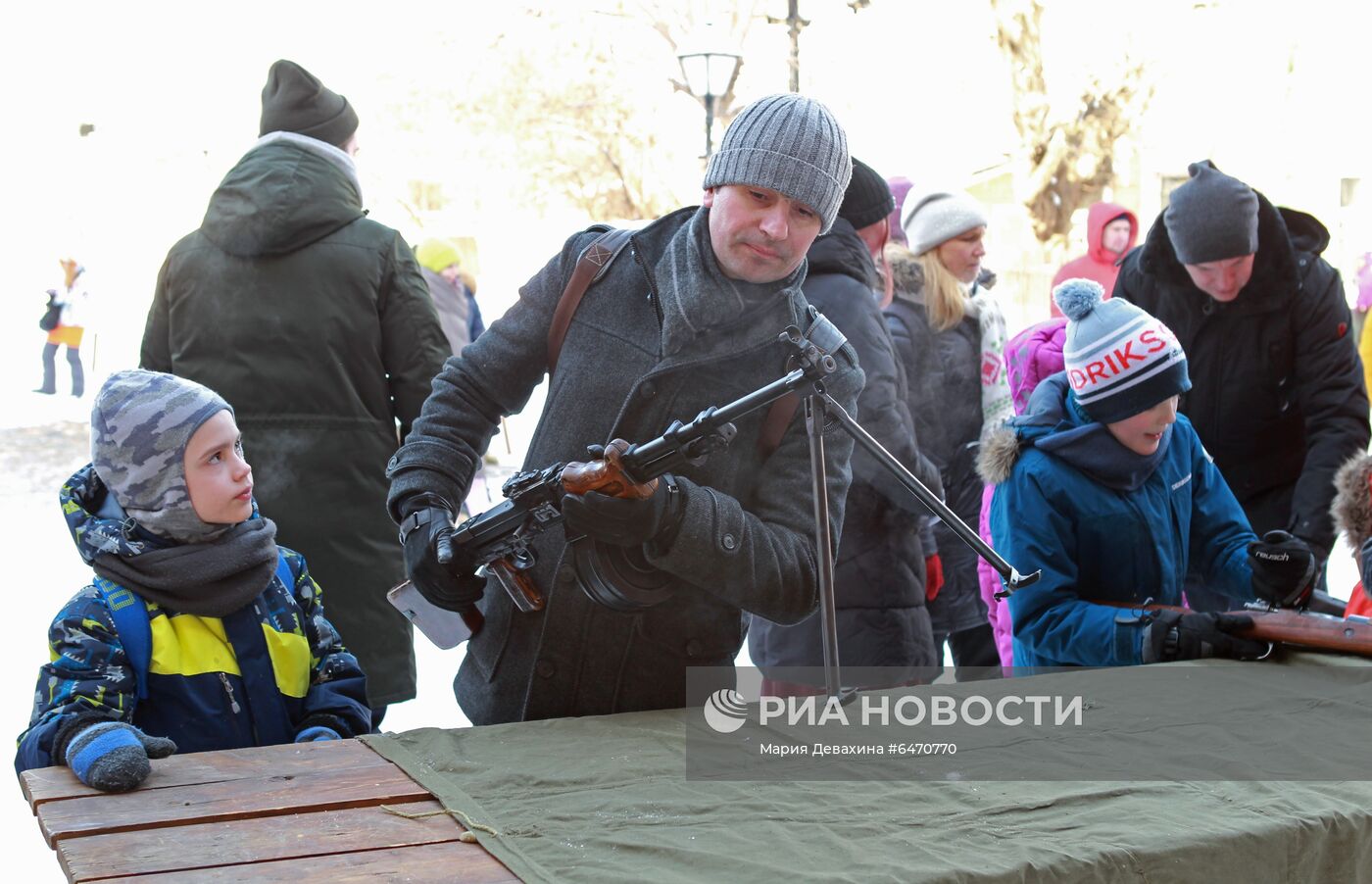 Празднование Дня защитника Отечества в Москве