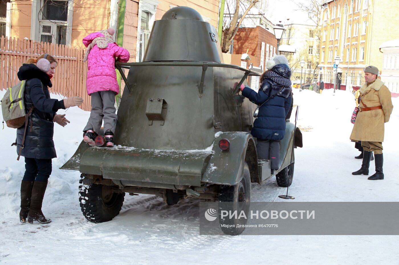 Празднование Дня защитника Отечества в Москве