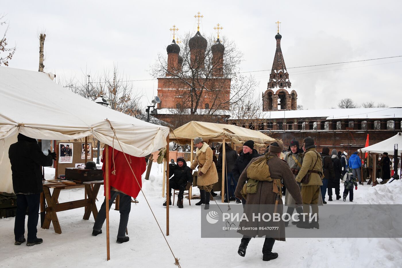 Празднование Дня защитника Отечества в Москве