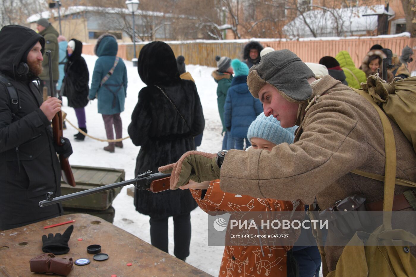 Празднование Дня защитника Отечества в Москве