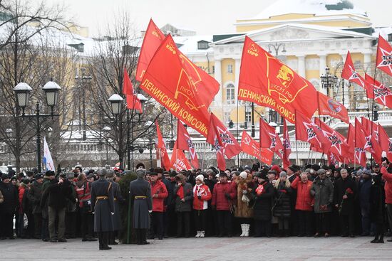 Возложение венков к Могиле Неизвестного Солдата в честь Дня защитника Отечества 