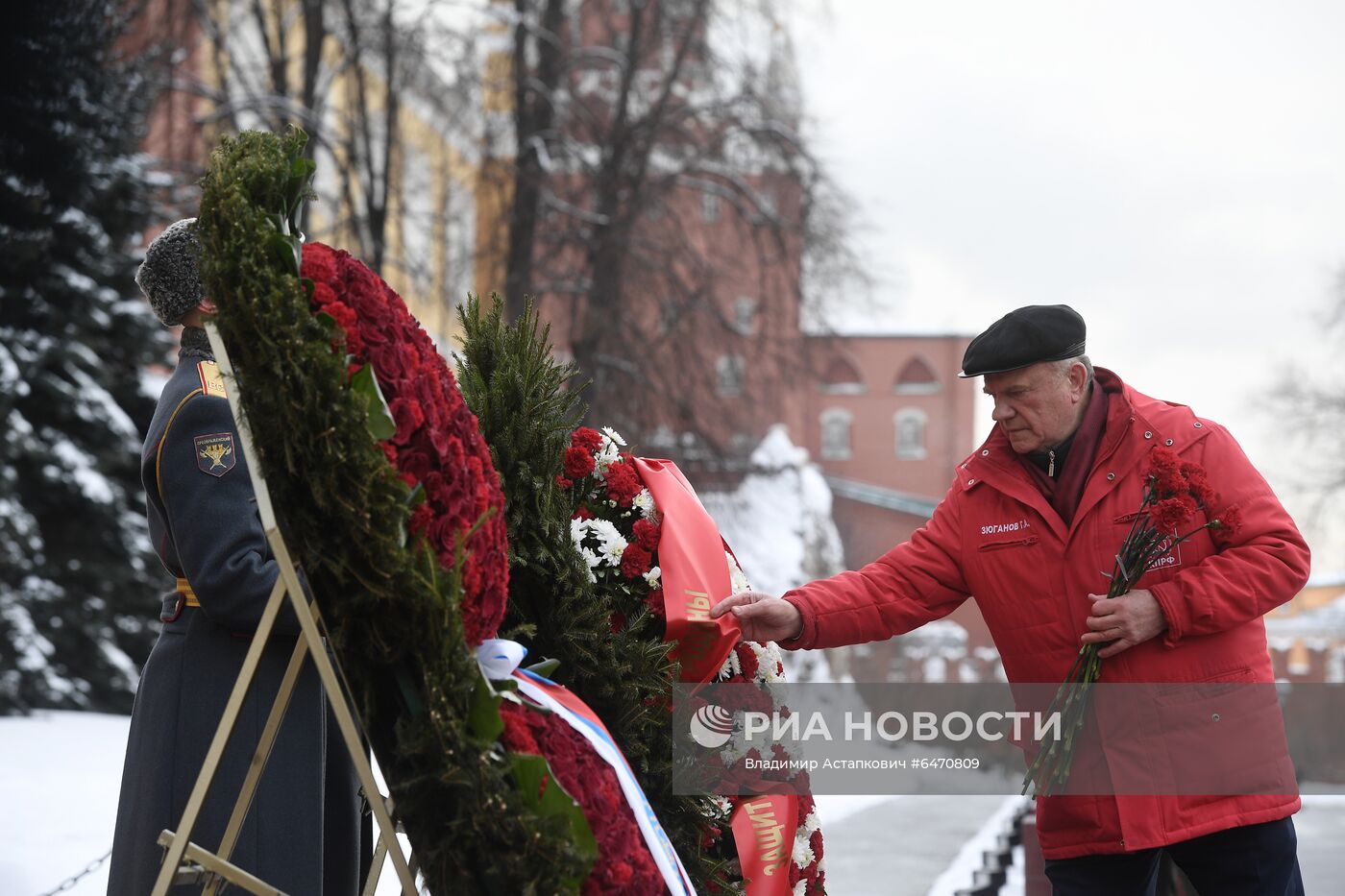 Возложение венков к Могиле Неизвестного Солдата в честь Дня защитника Отечества 