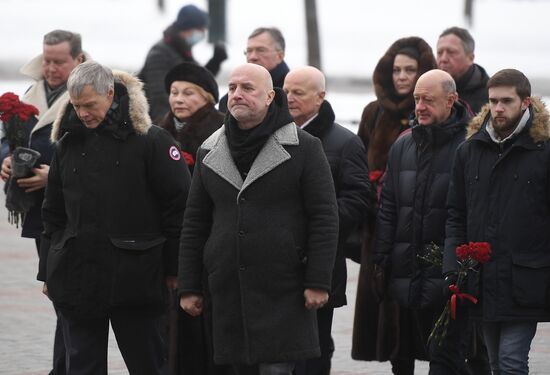 Возложение венков к Могиле Неизвестного Солдата в честь Дня защитника Отечества 