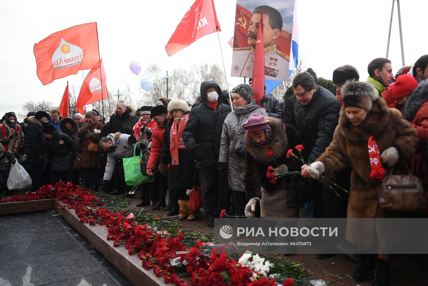 Возложение венков к Могиле Неизвестного Солдата в честь Дня защитника Отечества 