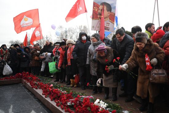 Возложение венков к Могиле Неизвестного Солдата в честь Дня защитника Отечества 