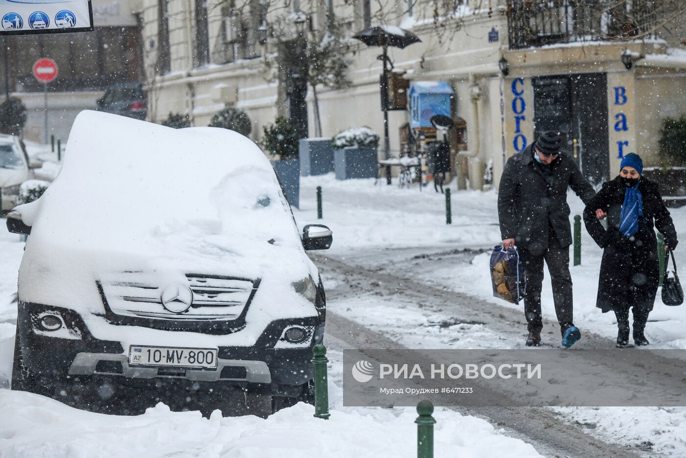 Снегопад в Баку