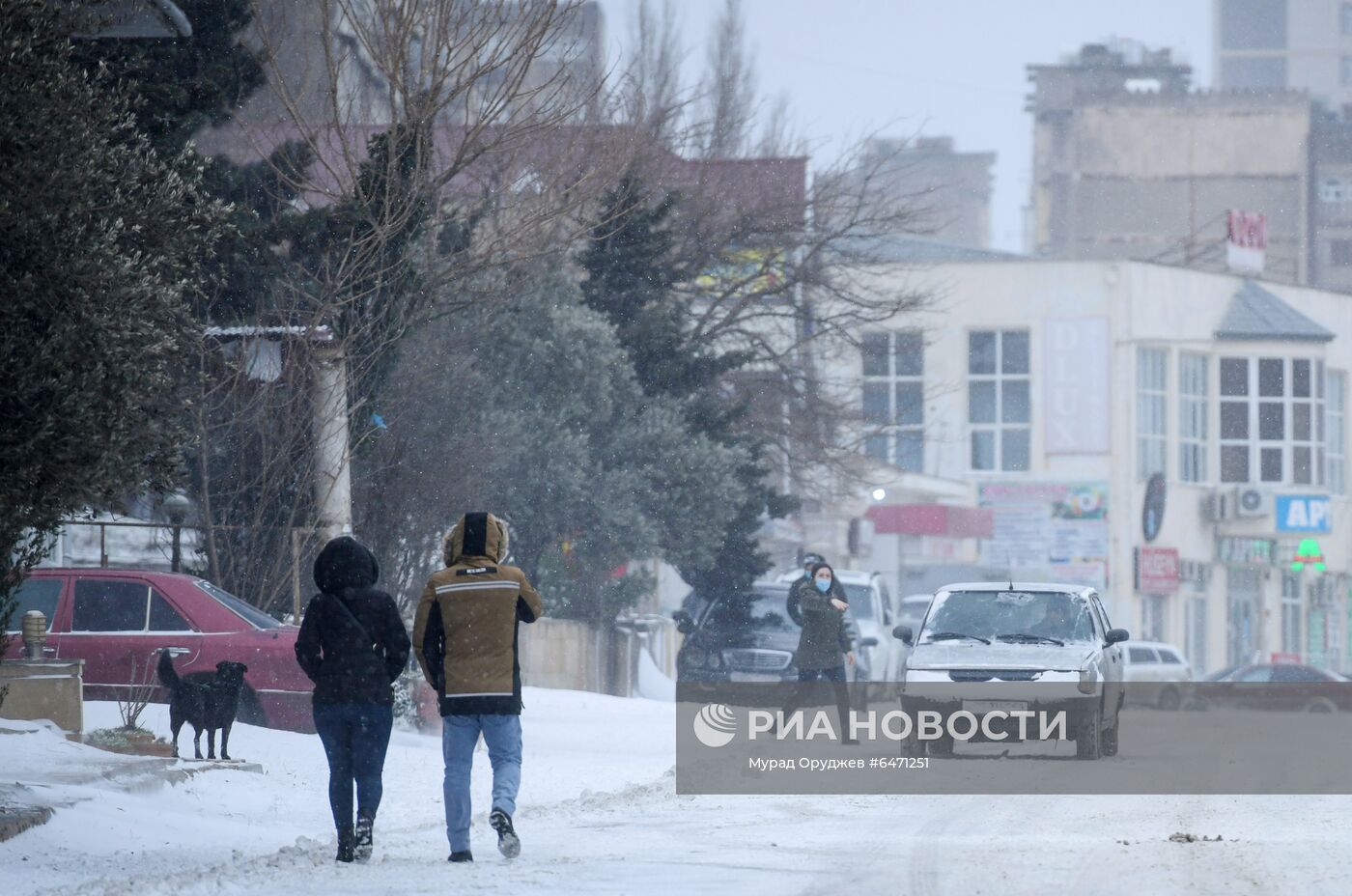 Снегопад в Баку