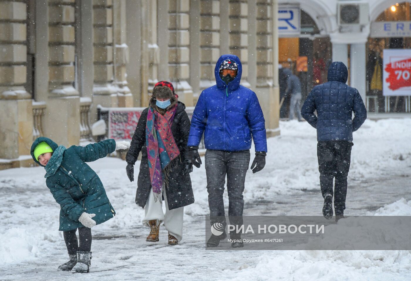 Снегопад в Баку