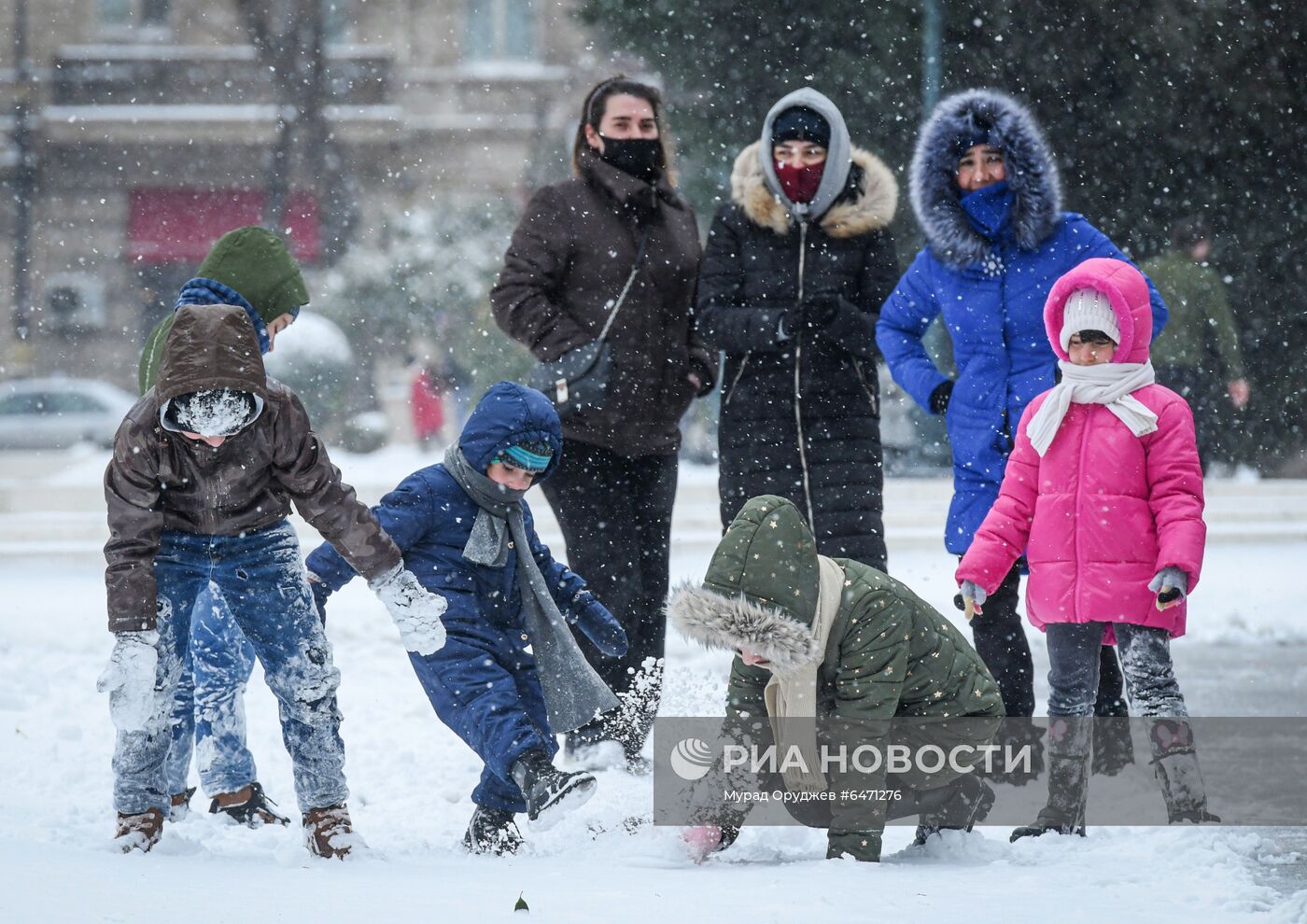 Снегопад в Баку