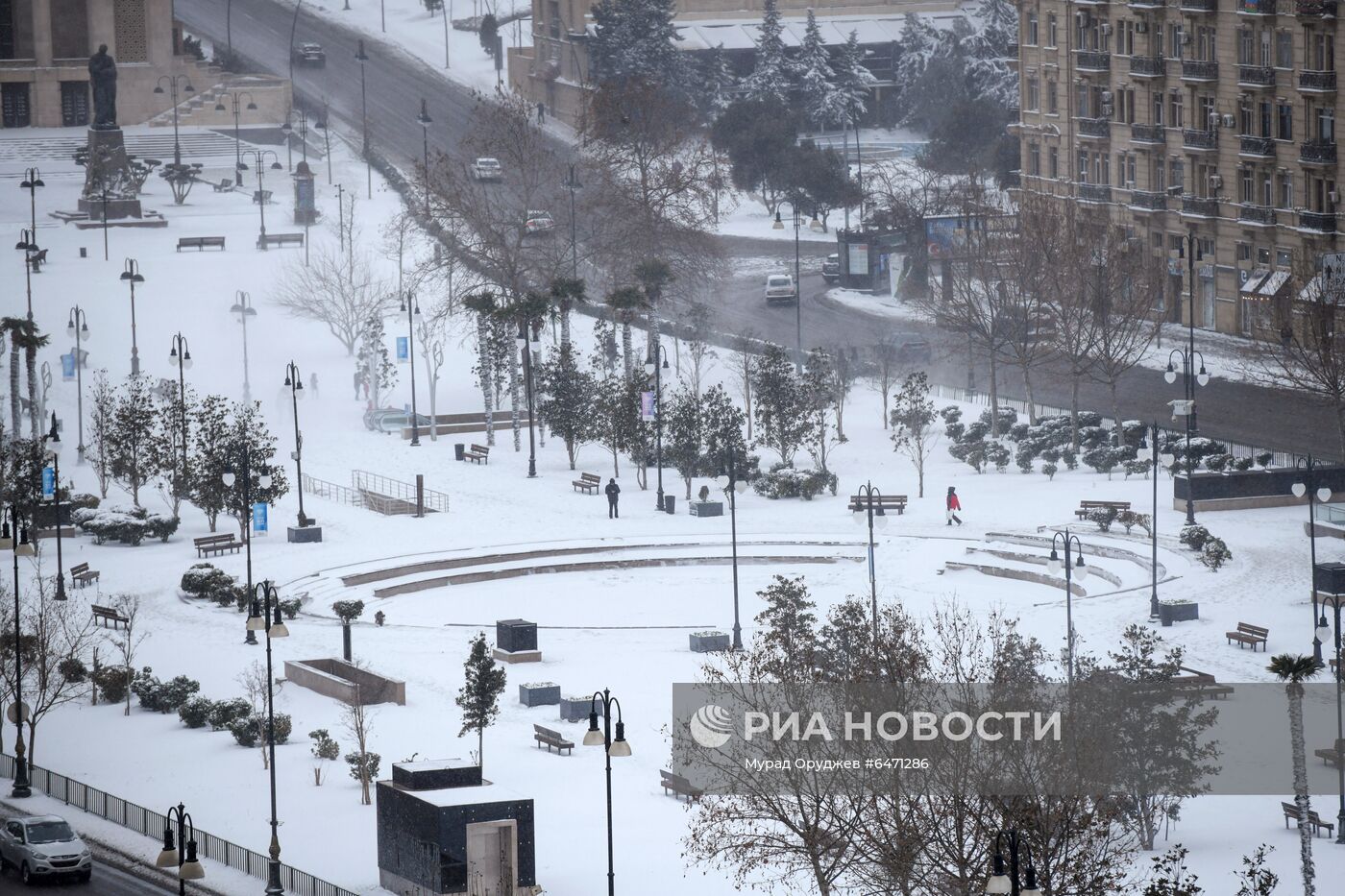 Снегопад в Баку