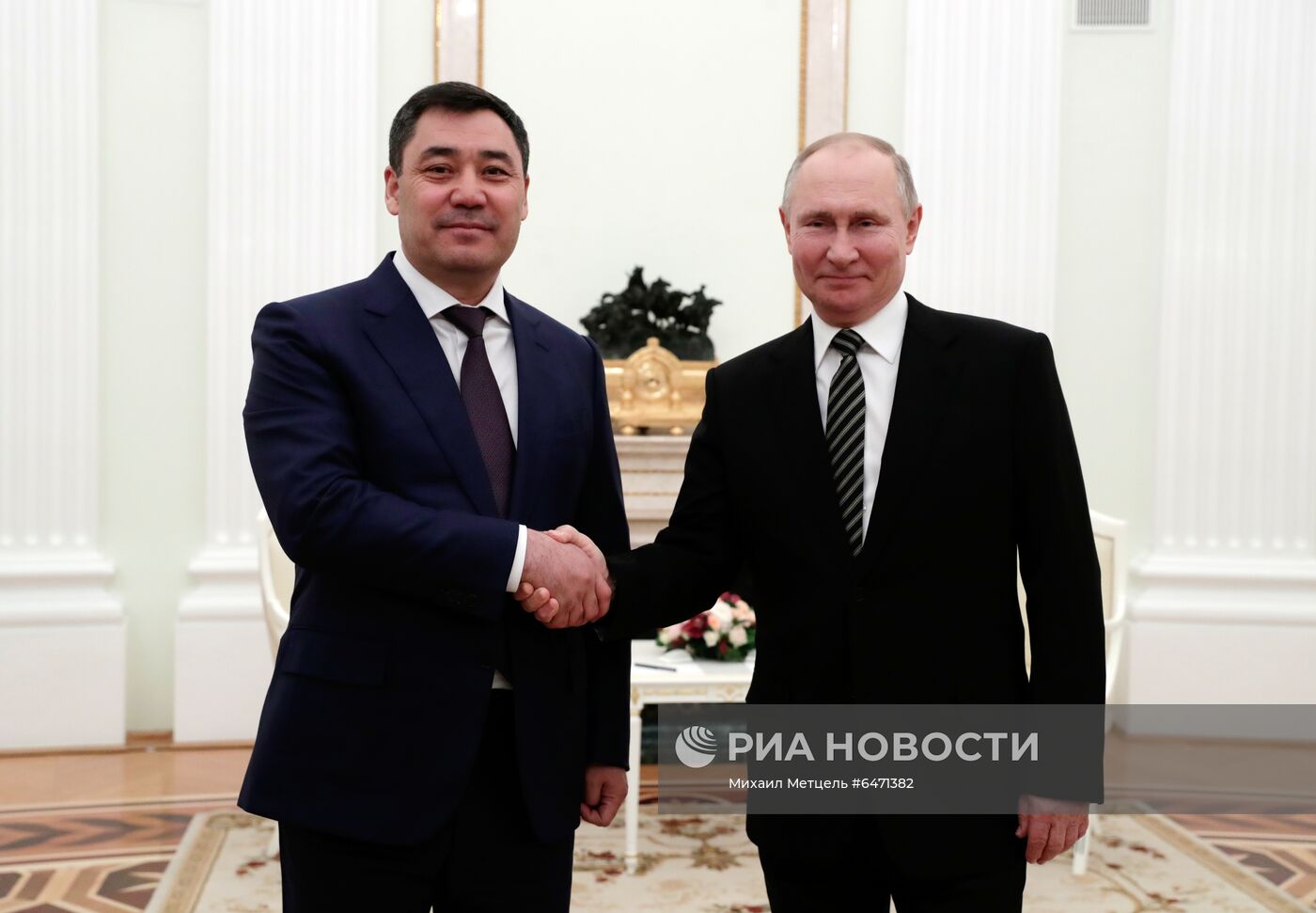 Президент РФ В. Путин провел переговоры с президентом Киргизии С. Жапаровым